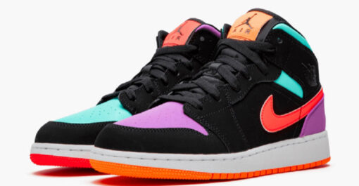 NIKE AIR JORDAN 1 MID - Image 2