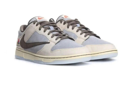 NIKE SB DUNK LOW TRAVIS SCOTT X PLAYSTATION - Image 2