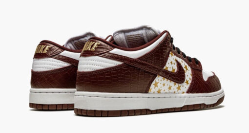 NIKE SB DUNK LOW SUPREME BROWN - Image 2