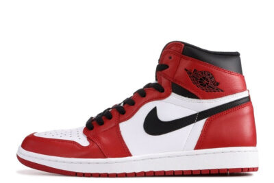 NIKE AIR JORDAN 1 CHICAGO