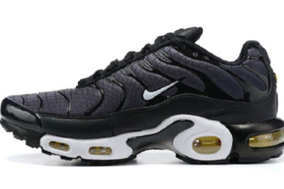 NIKE AIR MAX PLUS TN 21 BLACK WHITE LOGO