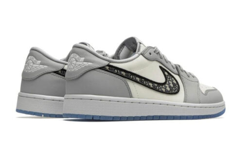 NIKE AIR JORDAN 1 LOW DIOR - Image 2