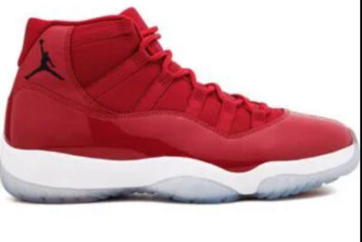 NIKE AIR JORDAN 11 RED