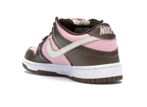 NIKE SB DUNK LOW STUSSY CHERRY GREEN - Image 2