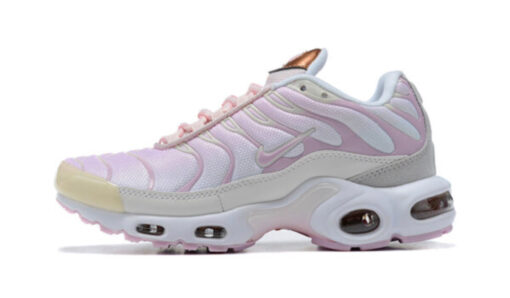 NIKE AIR MAX PLUS TN PINK