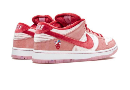 NIKE SB DUNK LOW STRANGELOVE - Image 2
