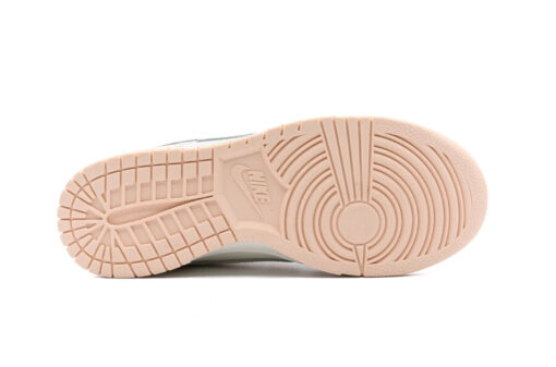 NIKE SB DUNK LOW PINK - Image 4
