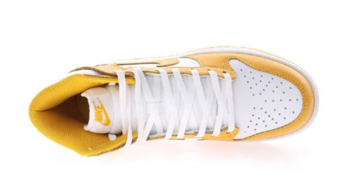 NIKE SB DUNK HIGH DARK SULFUR - Image 4