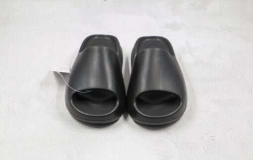 Yeezy Slide Resin Black - Image 2