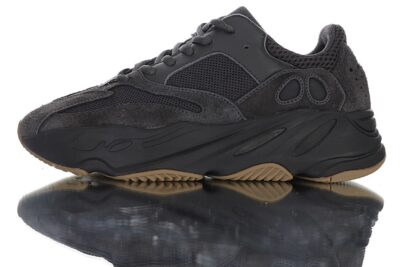 Yeezy V1″Utility Black”