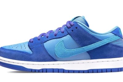 Nike SB Dunk Low Blue Raspberry