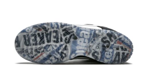 Nike SB Dunk Low Staple Panda Pigeon - Image 4