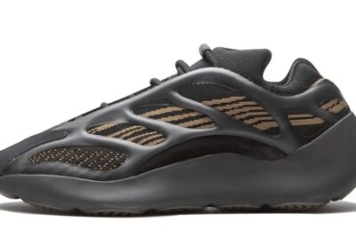 Adidas Yeezy Boost 700 V3 Clay Brown