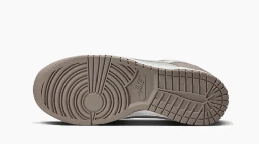 Nike SB Dunk Low Bone Beige - Image 3