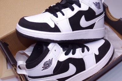 Nike Air Jordan 1 white black with lace