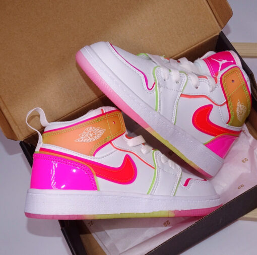 Nike Air Jordan 1 pink with lace