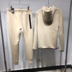Nike Tech - Image 2