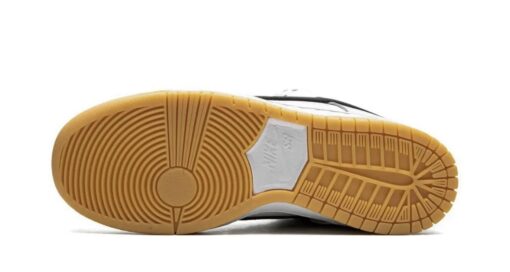 Nike SB Dunk Low Pro White Gum - Image 4