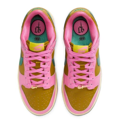 Nike SB Dunk Low Paris Goebel - Image 2