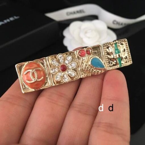 Brooch