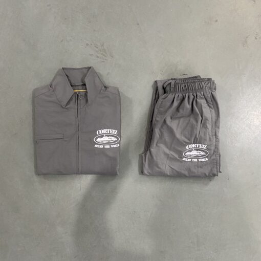 Gray shukushuku suit
