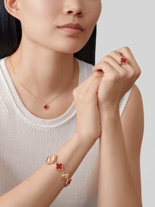 Sweet Alhambra Necklace - Image 2
