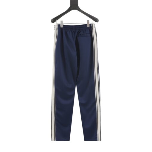 SUIT - Image 4