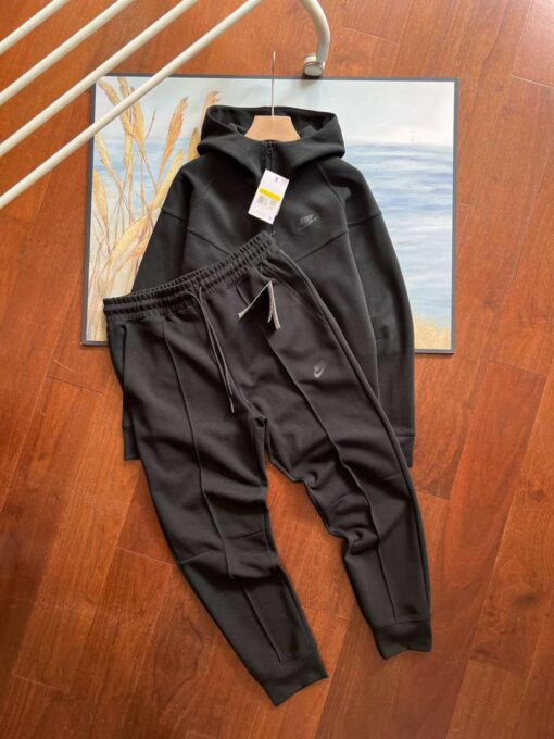 Nike Tech Fleece 2024