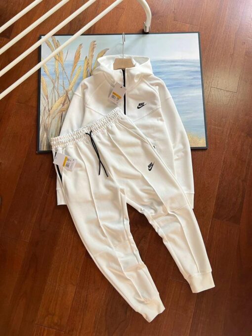 Nike Tech Fleece 2024