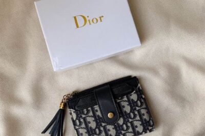 DIOR