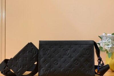 LV Wallet Bag
