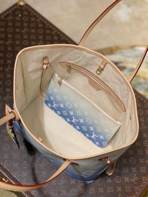 LV Tote Bag - Image 3