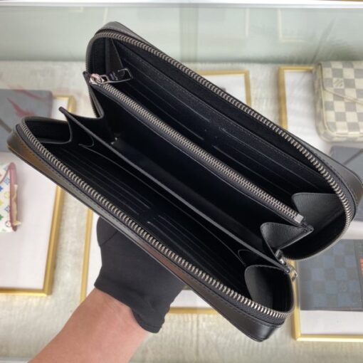 LV Wallet - Image 3