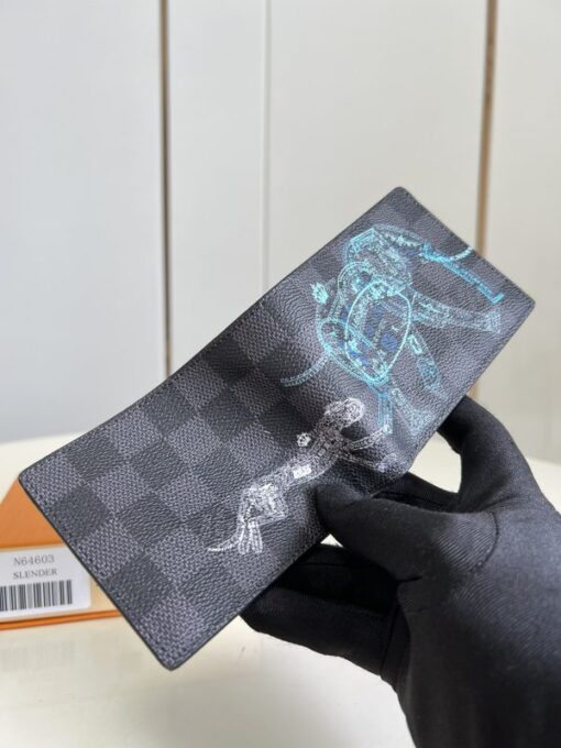 LV Wallet - Image 3
