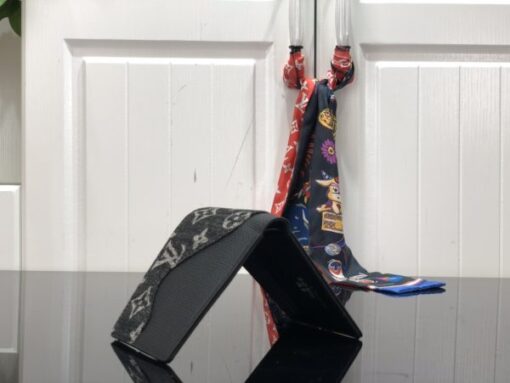 LV Wallet - Image 3