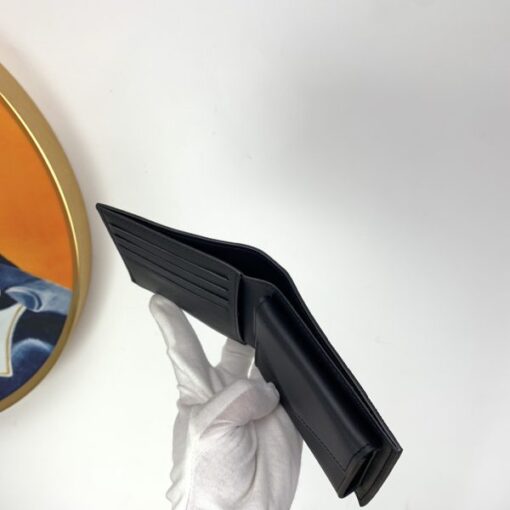 LV Wallet - Image 3