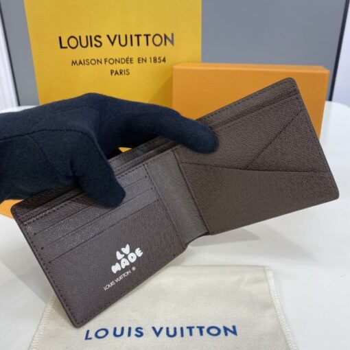 LV Wallet - Image 3
