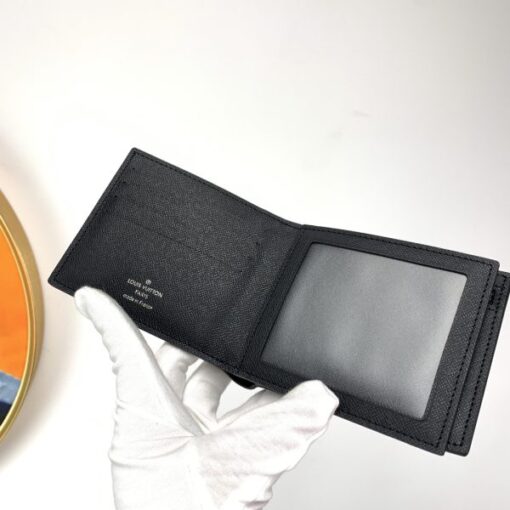 LV Wallet - Image 3