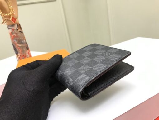 LV Wallet - Image 3