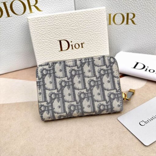 DIOR - Image 2