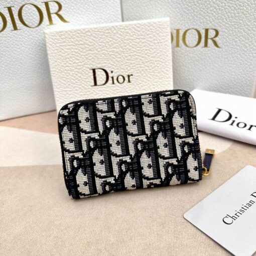 DIOR - Image 2