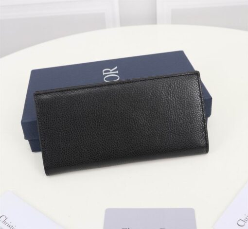 DIOR - Image 2