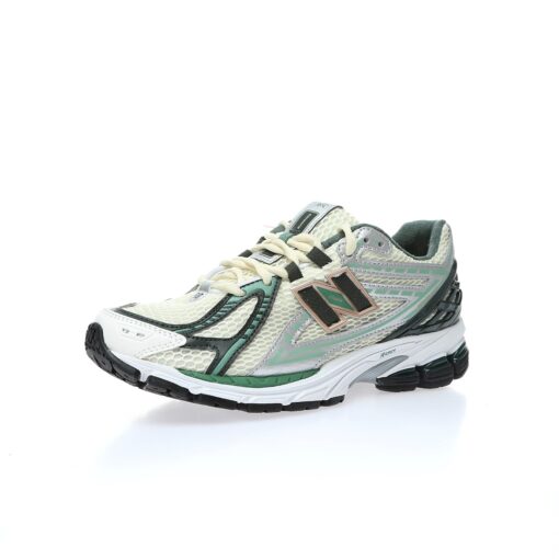 New Balance M1906R - Image 2