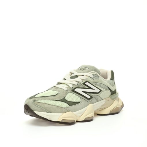 New Balance - Image 2