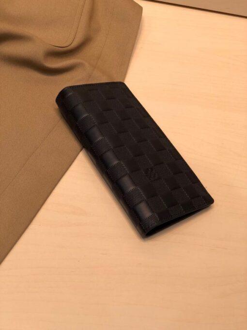 LV Wallet - Image 3