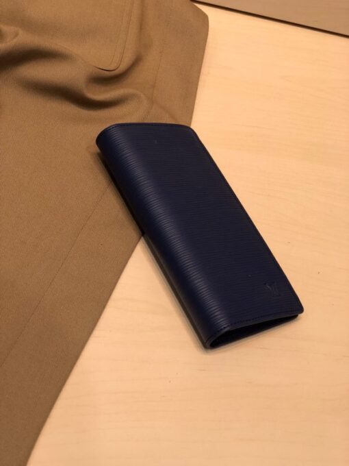 LV Wallet - Image 3