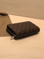 LV Wallet - Image 3