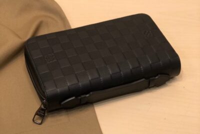 LV Wallet