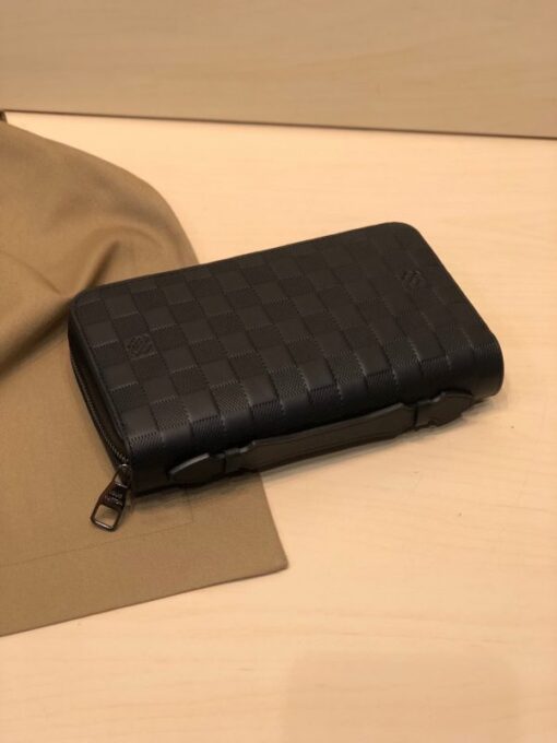 LV Wallet