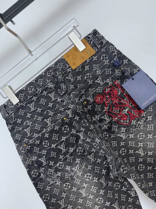 LV Jeans - Image 4